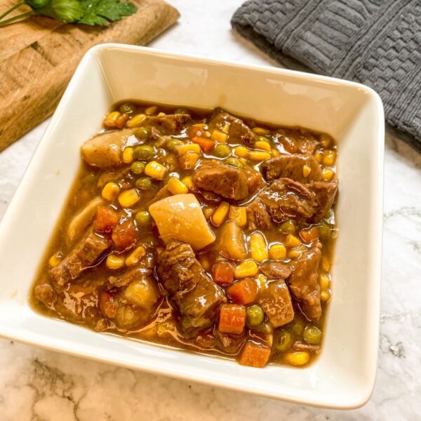 06 Beef Vegetable Stew & Bun.