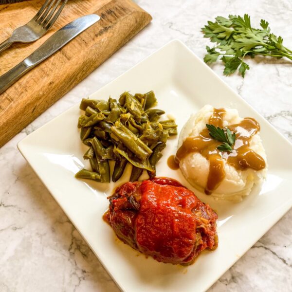07 Cabbage Roll, Mashed Potatoes & Veg.