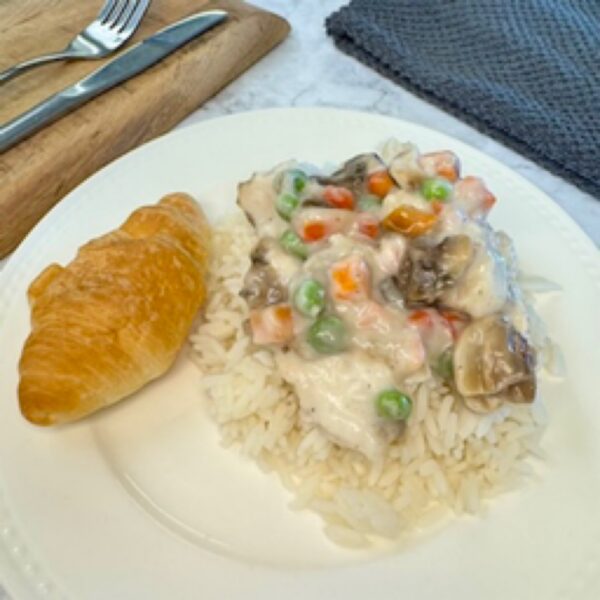 22 Chicken A La King, Rice & Bun