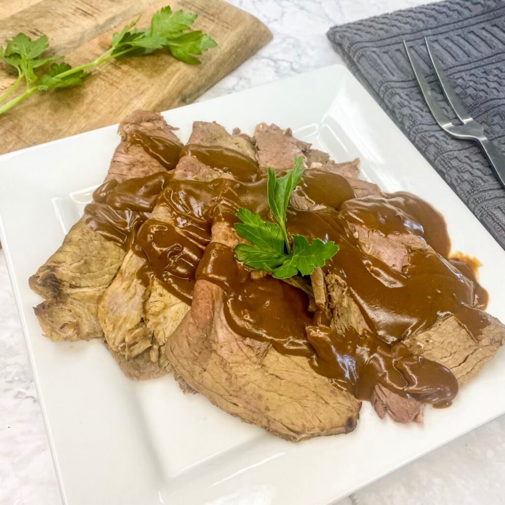 Oven Roast Beef & Gravy (2lbs) Personalized Catering