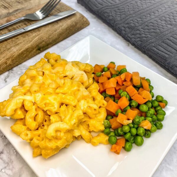 39 Mac’n Cheese & Veg.
